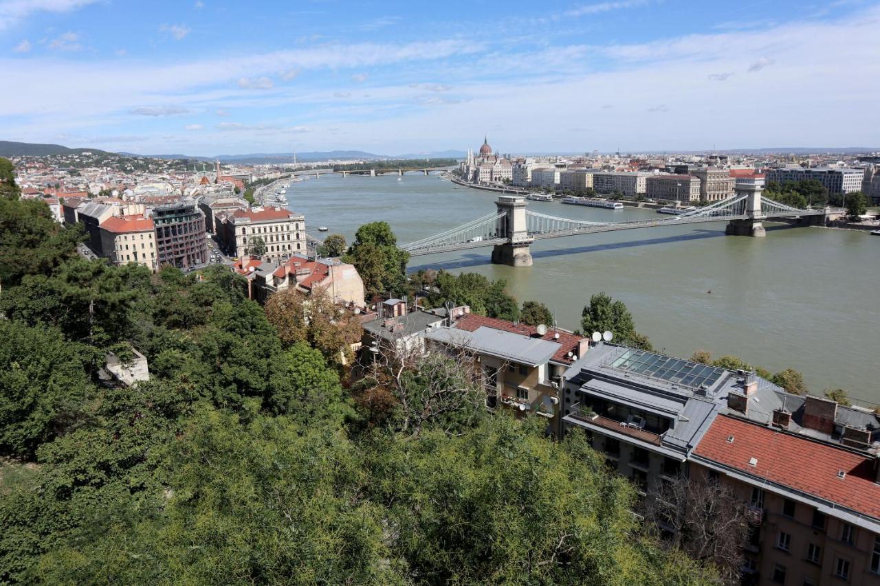 Marvelosa Apartment - Central By The Chain Bridge ブダペスト エクステリア 写真